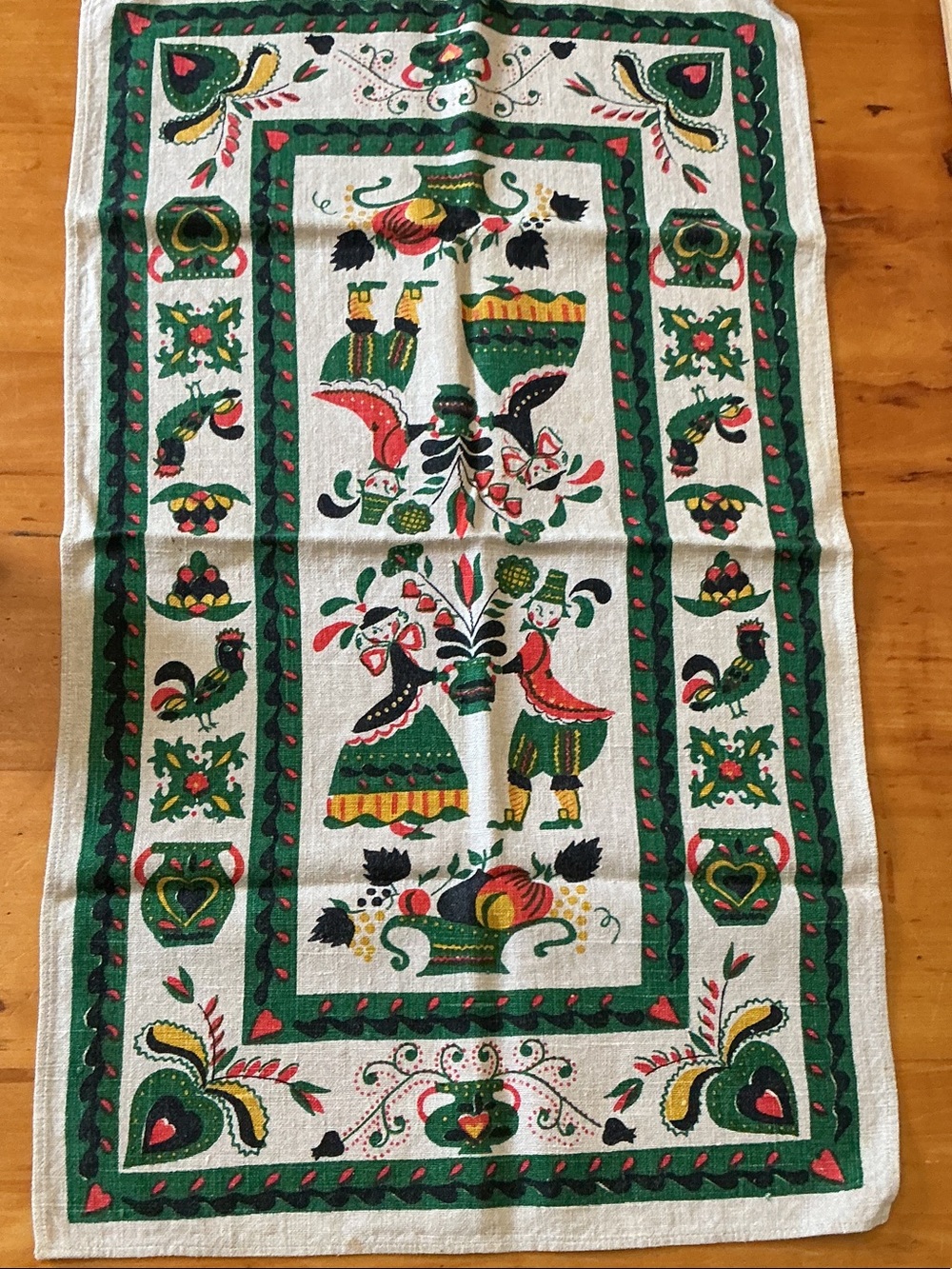 Mid-Century Pennsylvania Dutch Linen Tea Towel
